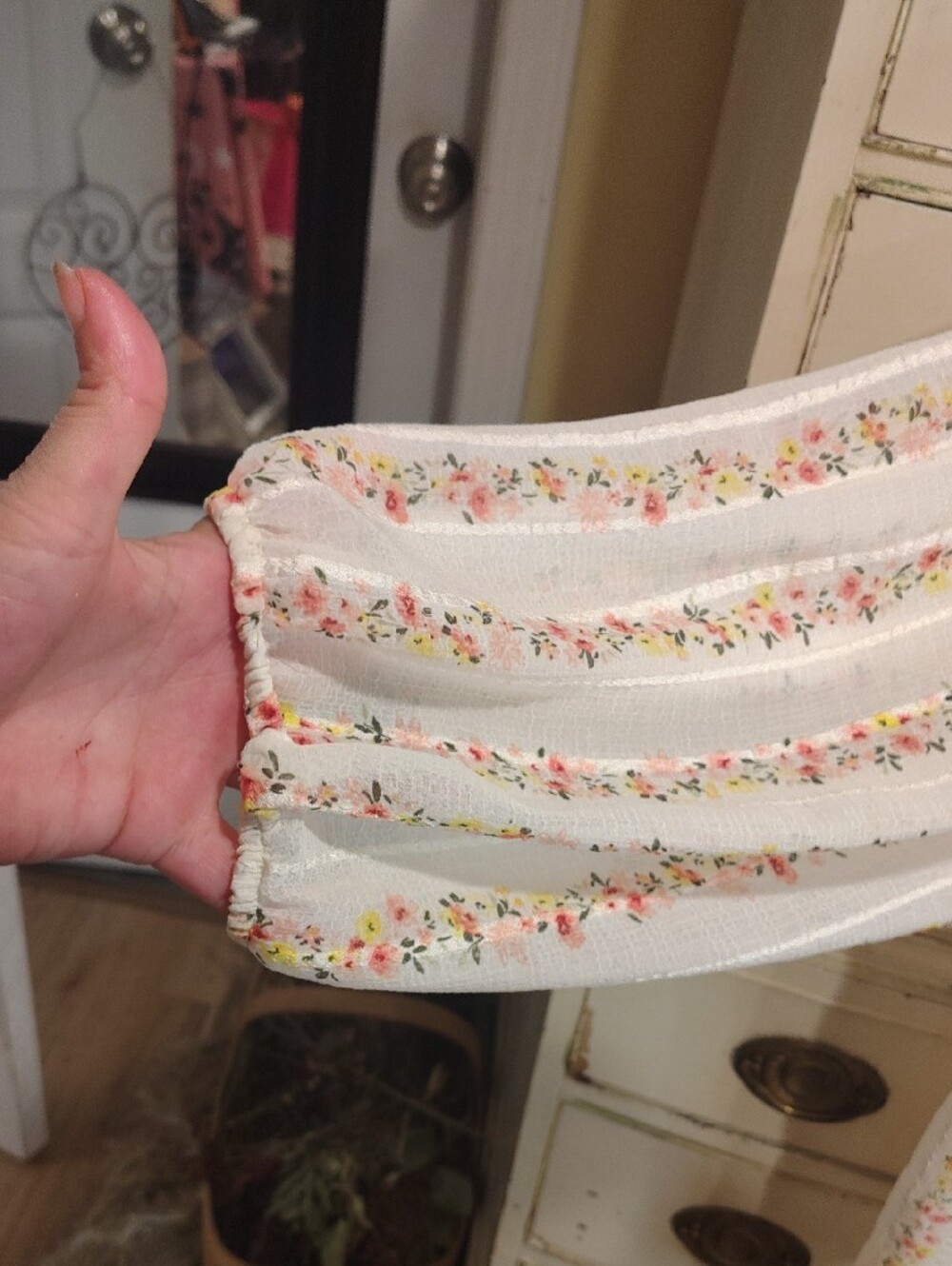 torrid White Floral Stripe Peasant Tunic - Picture 6 of 9